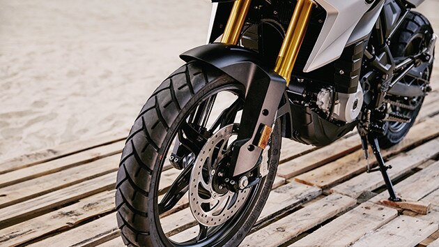 G 310 GS zlatna viljuška.