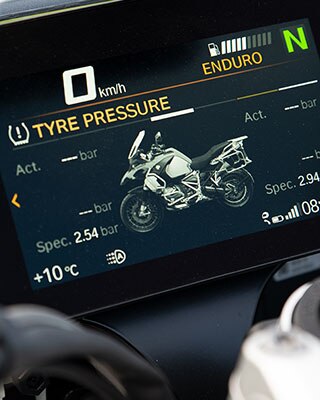 BMW R 1250 GS Adventure i Connectivity, pogled na TFT displej