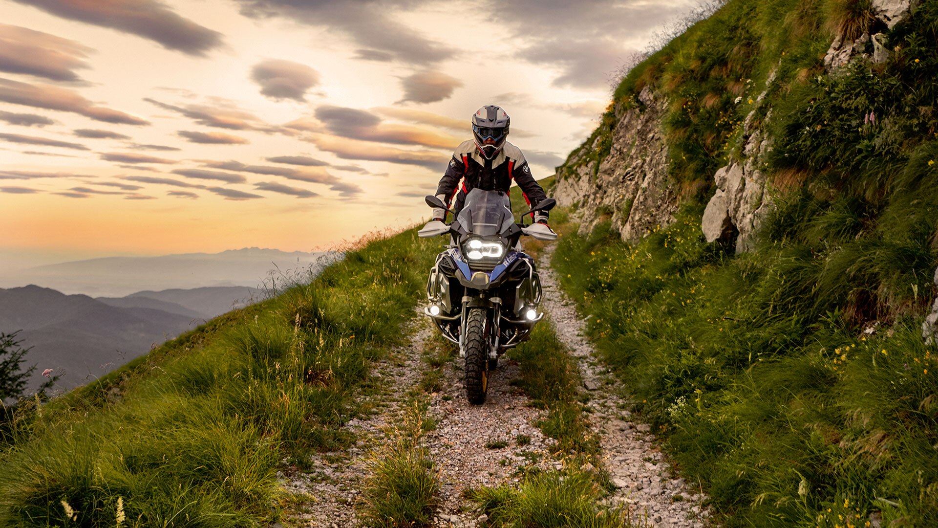 BMW R 1250 GS Adventure u vožnji