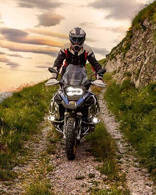 BMW R 1250 GS Adventure u vožnji