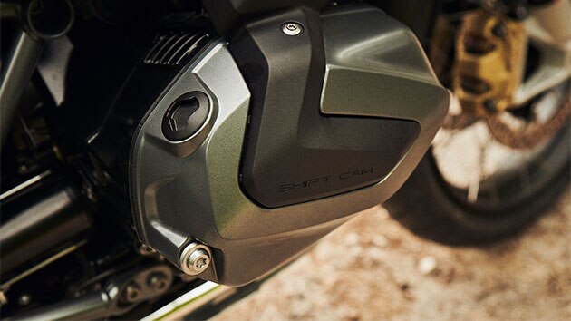 BMW R 1250 GS sa BMW ShiftCam.