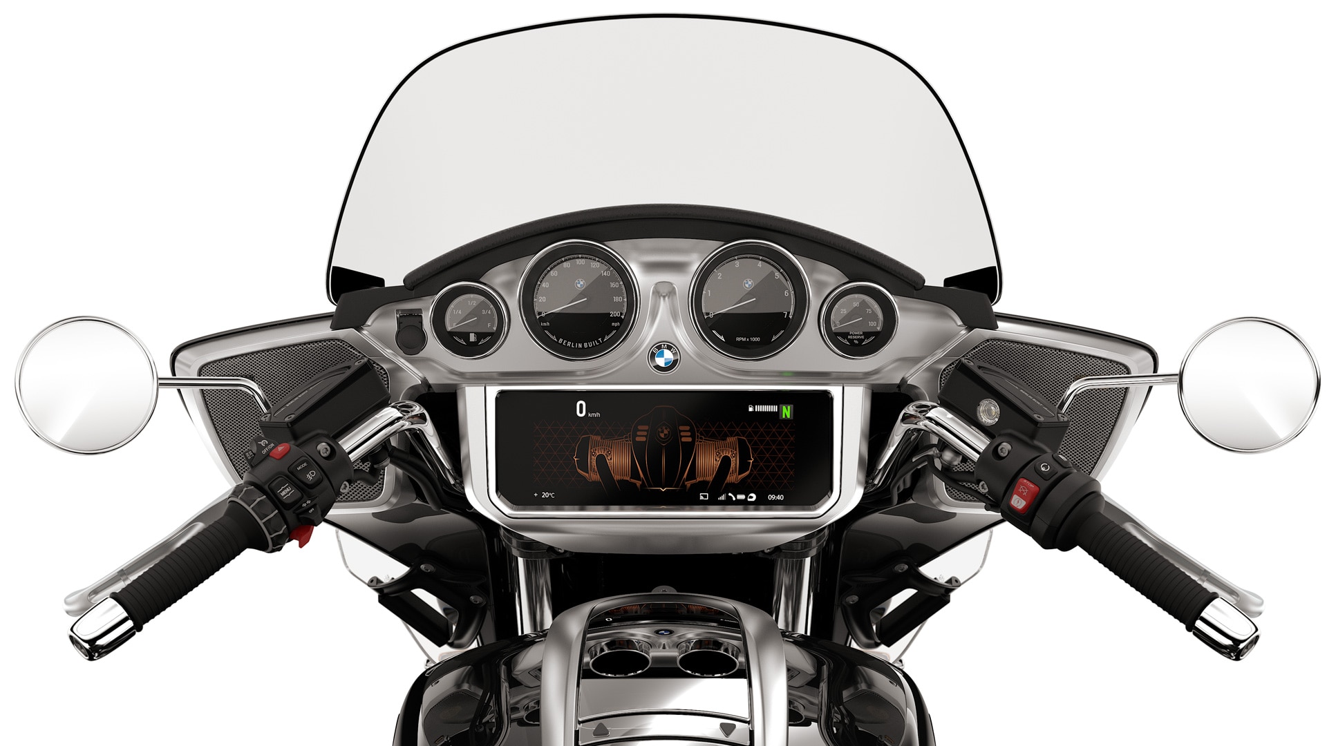 The cockpit boasts the analogue round instruments and the TFT display.