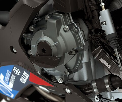 U prilogu se vidi motor modela M RR.