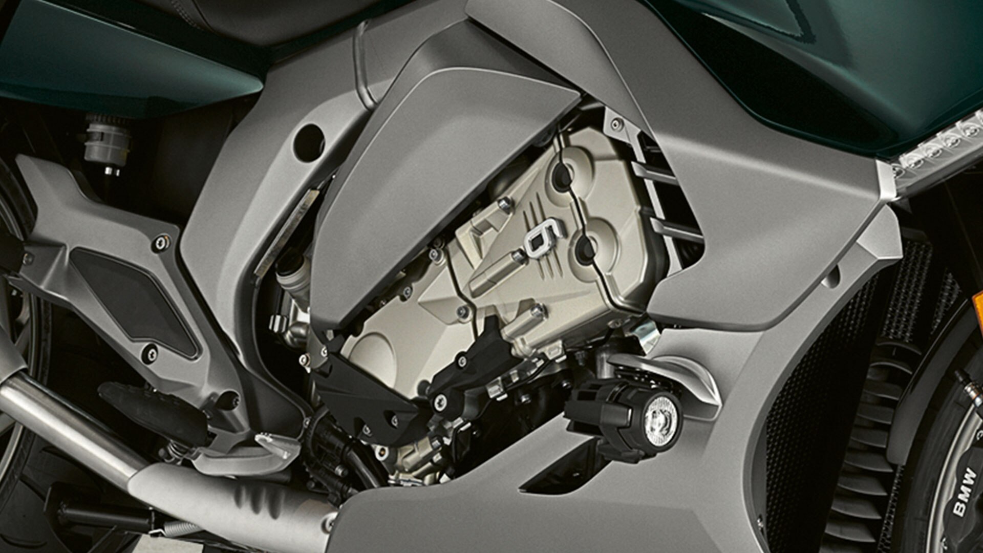K 1600 GTL šestocilindrični linijski motor