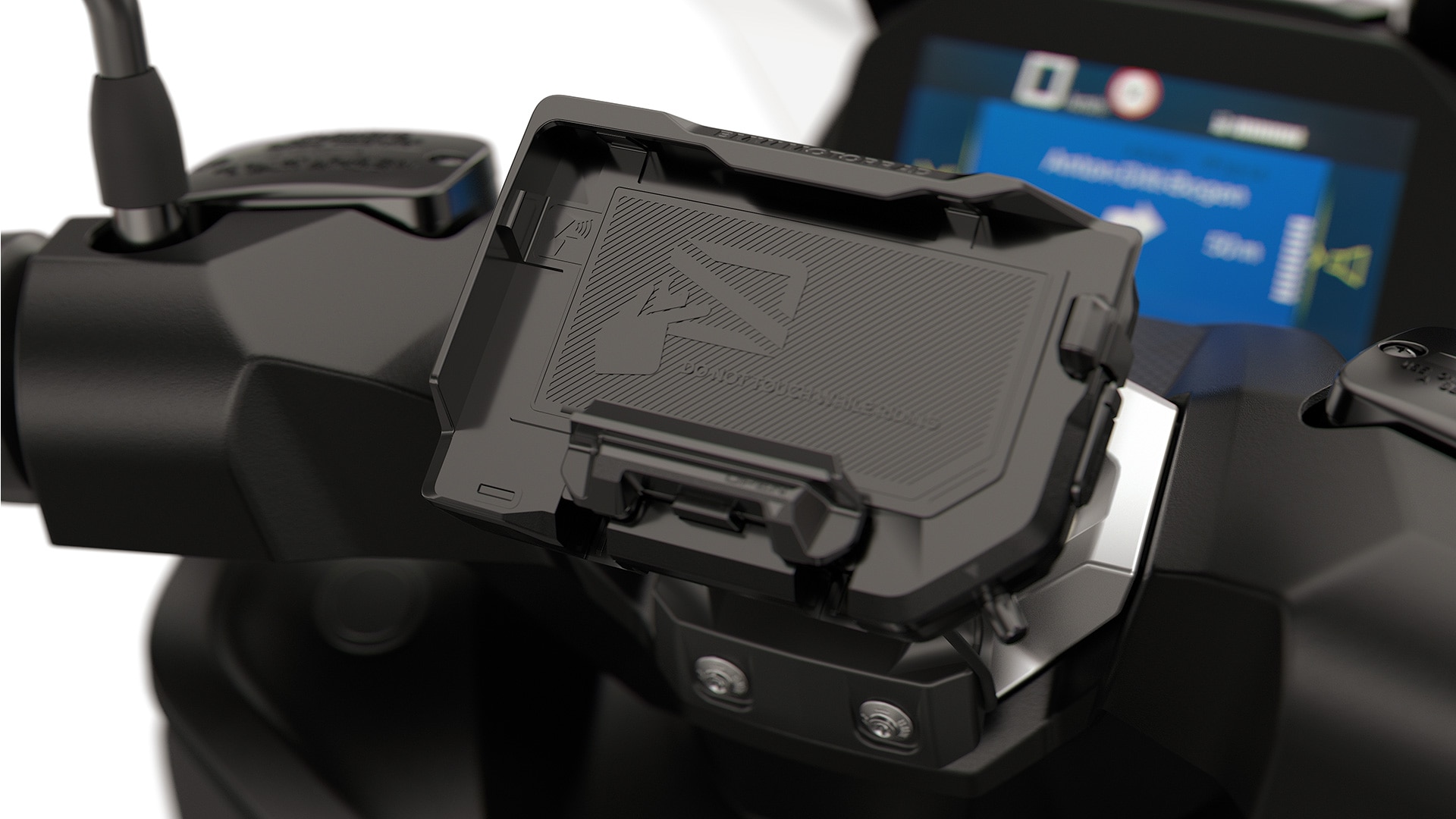 The optional navigation preparation for the C 400 X from BMW Motorrad