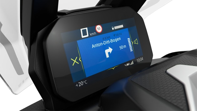 U prilogu vidimo TFT ekran sa opcijom povezivanja BMW Motorrad Connectivity.
